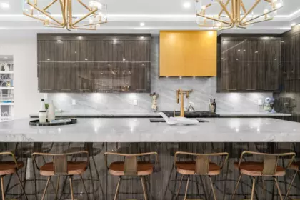 Kitchen Island Photo of 3980 Norwood Avenue, North Vancouver, BC