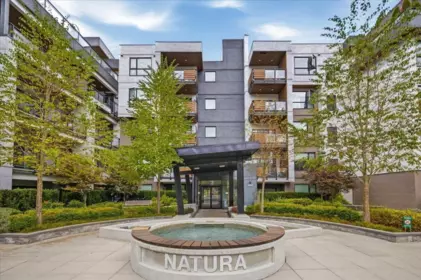 209 3182 Gladwin Road, Abbotsford, BC, Abbotsford — Apartment/Condo for sale