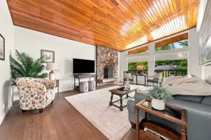 Family Room Photo of 3773 Regent Avenue, North Vancouver, BC
