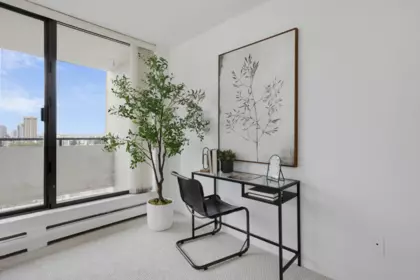 Family Room Photo of 1102 1127 Barclay Street, Vancouver, BC