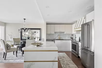 1204 5611 Goring Street, Burnaby, BC, Burnaby — Apartment/Condo for sale