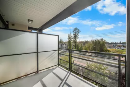 Entry Foyer Photo of 406 20829 77a Avenue, Langley, BC