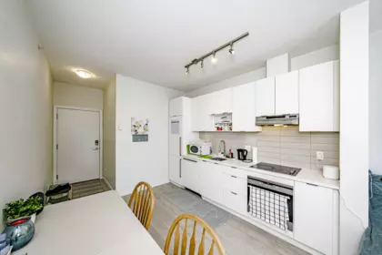 Guest Bathroom Photo of 410 13678 Grosvenor Road, Surrey, BC