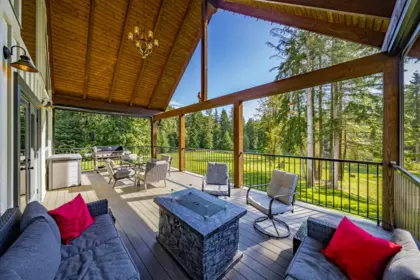 Backyard Photo of 10062 Charlong Terrace, Mission, BC