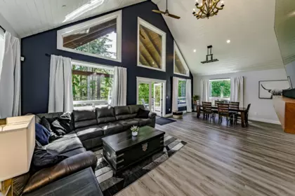 Breakfast Nook Photo of 10062 Charlong Terrace, Mission, BC