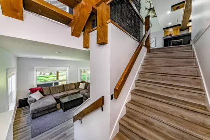 Entry Foyer Photo of 10062 Charlong Terrace, Mission, BC