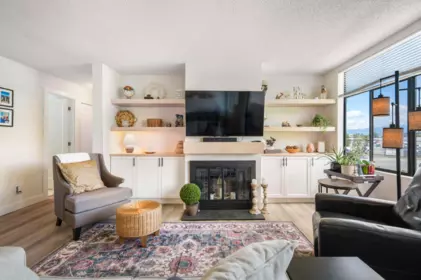 Living Room Photo of 32 11900 228 Street, Maple Ridge, BC