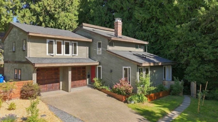 4151 Fircrest Place, North Vancouver, BC, North Vancouver — Single Family Residence for sale