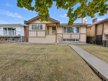 Family Room Photo of 1215 E 48th Avenue, Vancouver, BC