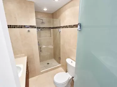 Hot Tub / Spa Photo of 1215 E 48th Avenue, Vancouver, BC
