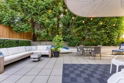 102 320 W 2nd Street, North Vancouver, BC, North Vancouver — Apartment/Condo for sale