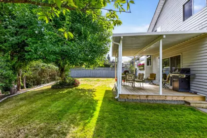Garden / Landscaping Photo of 12398 233 Street, Maple Ridge, BC