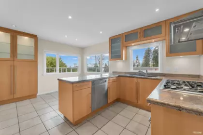 2615 Skilift Place, West Vancouver, BC, West Vancouver — Single Family Residence for sale