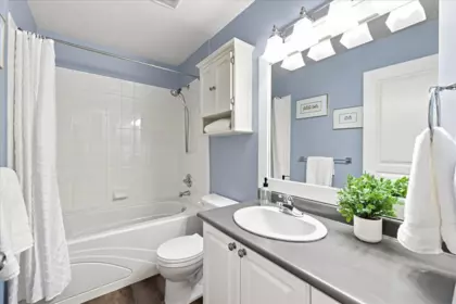 Powder Room Photo of 29 4787 57 Street, Delta, BC