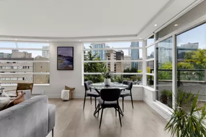 Family Room Photo of PH2-802 1225 Barclay Street, Vancouver, BC
