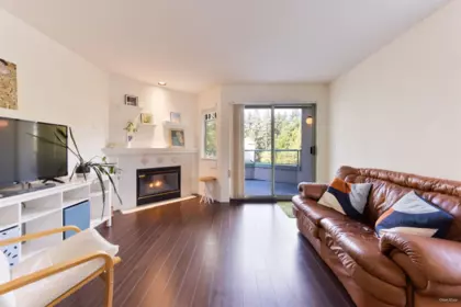 Kitchen Photo of 419 6735 Station Hill Court, Burnaby, BC