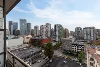 Breakfast Nook Photo of 807 1010 Howe Street, Vancouver, BC