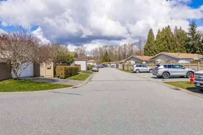 51 1400 164 Street, Surrey, BC, Surrey — Single Family Residence for sale