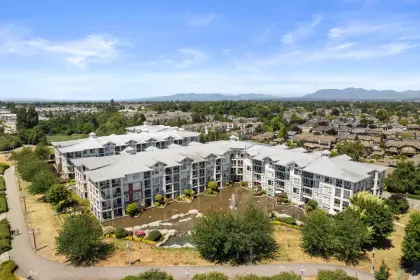 424 4600 Westwater Drive, Richmond, BC, Richmond — Apartment/Condo for sale
