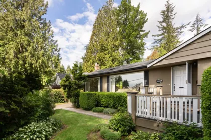 3837 Sunnycrest Drive, North Vancouver, BC, North vancouver — Single Family Residence for sale