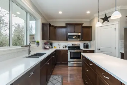 6043 Rexford Drive, Chilliwack, BC, Chilliwack — Single Family Residence for sale