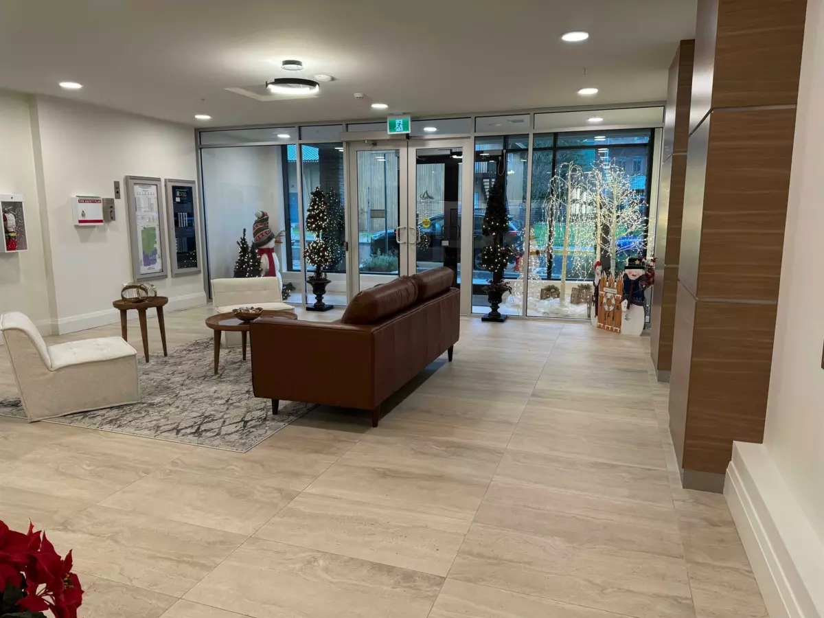 Kitchen Photo of 603 120 Esplanade Avenue, Harrison Hot Springs, BC