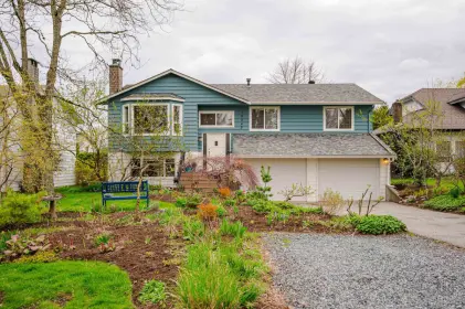 18243 59a Avenue, Surrey, BC, Surrey — Single Family Residence for sale