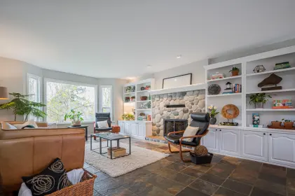 18243 59a Avenue, Surrey, BC, Surrey — Single Family Residence for sale