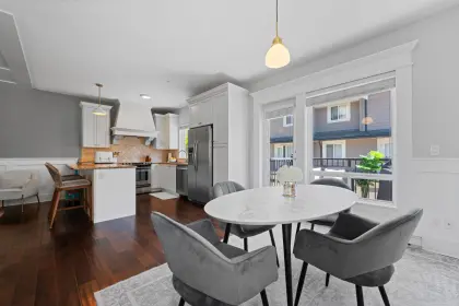 23 3268 156a Street, Surrey, BC, Surrey — Townhouse for sale