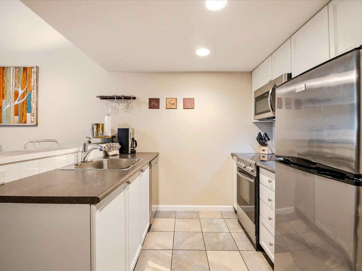 Walk-In Closet Photo of 323 4338 Main Street, Whistler, BC