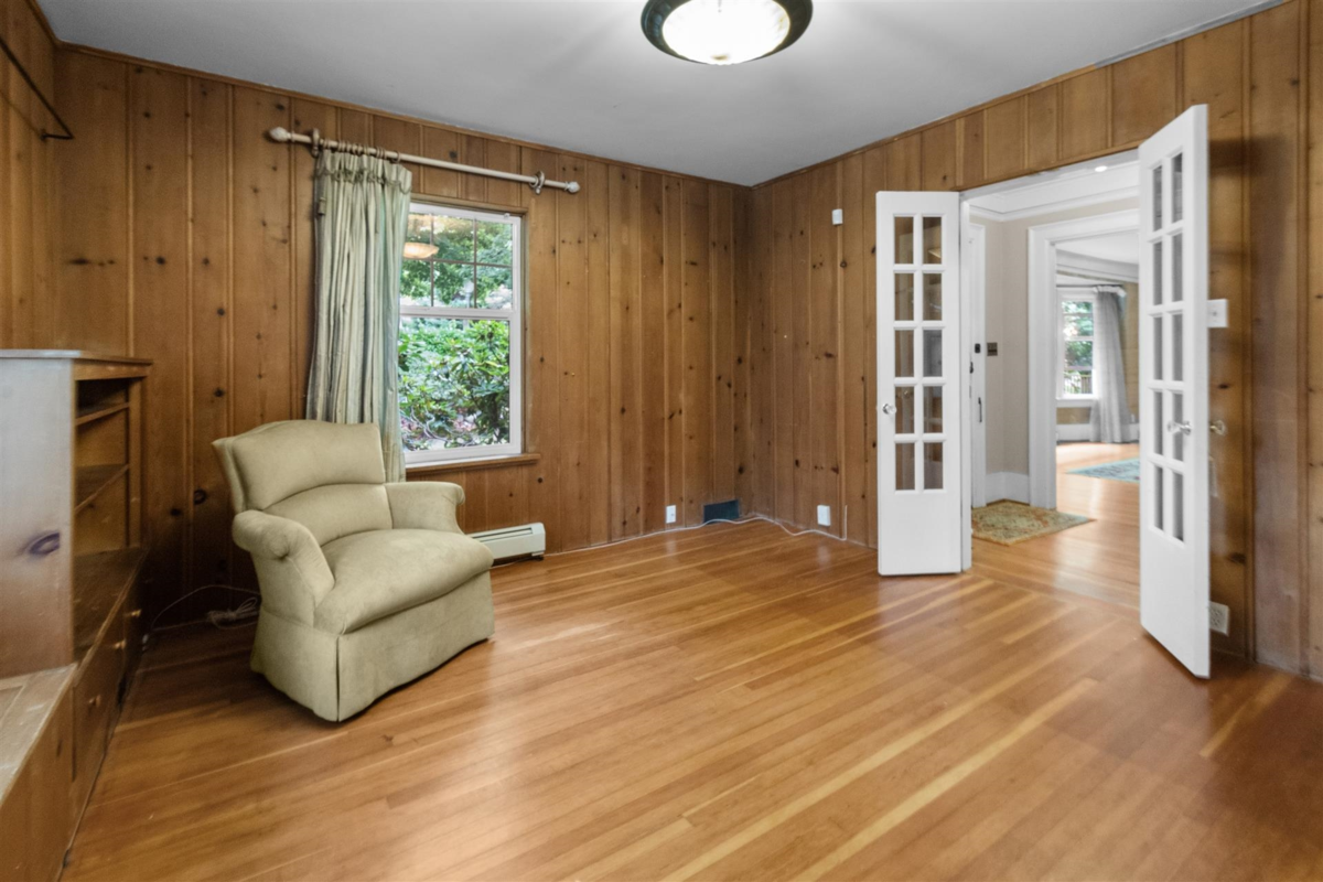 Kitchen Island Photo of 4637 Angus Drive, Vancouver, BC
