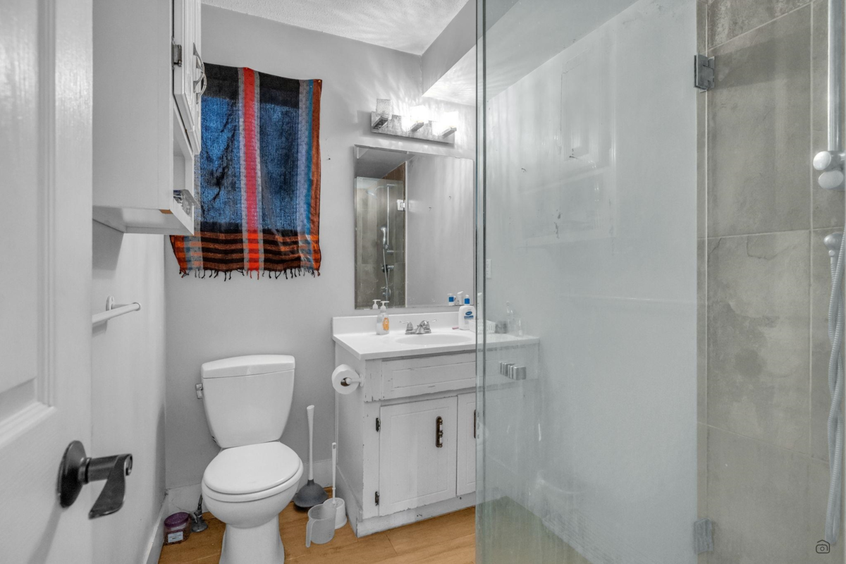 Basement Recreation Room Photo of 12954 61 Avenue, Surrey, BC