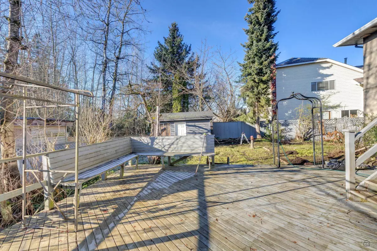 Staircase Photo of 12954 61 Avenue, Surrey, BC