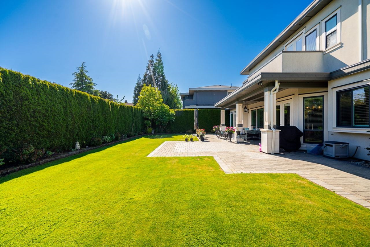 Fitness Center Photo Near 4980 Pendlebury Road, Richmond, BC