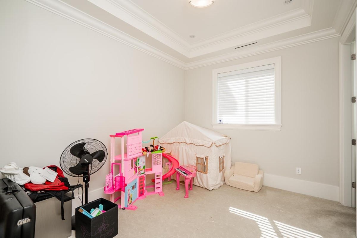 Laundry Room Photo of 4980 Pendlebury Road, Richmond, BC