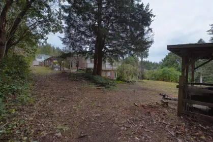 5237 Radcliffe Road, Sechelt, BC, Sechelt — Single Family Residence for sale