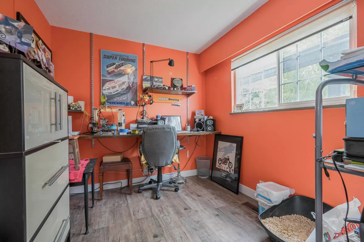 Entry Foyer Photo of 26967 28 Avenue, Langley, BC