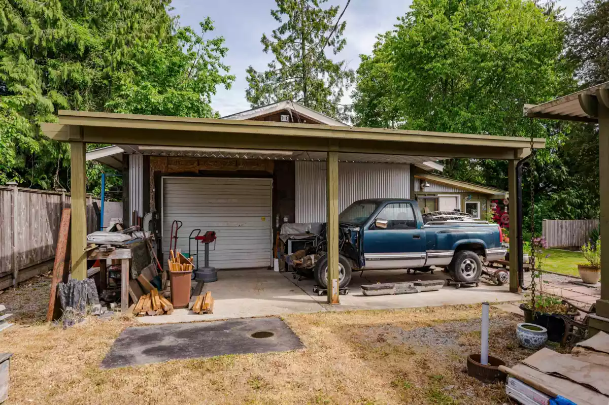 Garden / Landscaping Photo of 26967 28 Avenue, Langley, BC