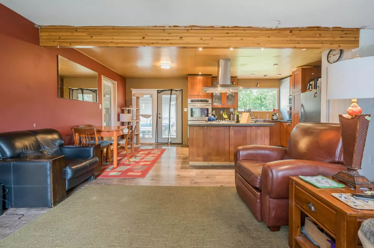 Walk-In Closet Photo of 26967 28 Avenue, Langley, BC