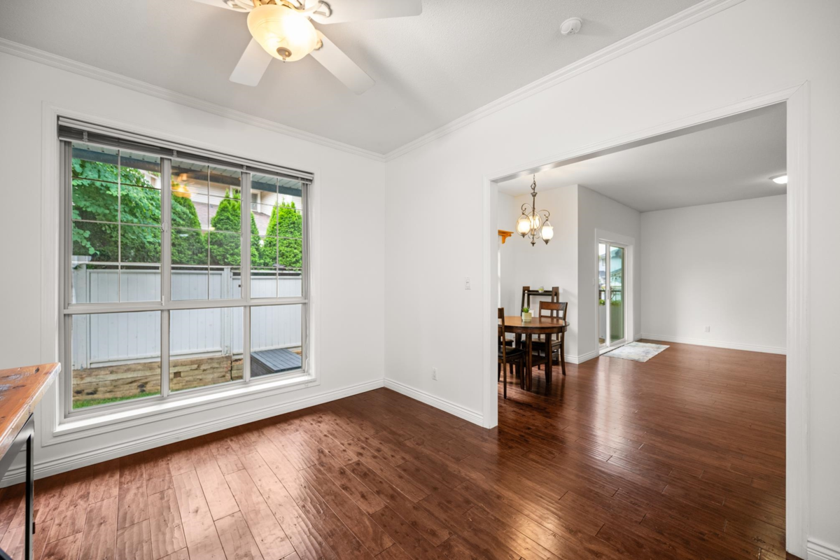 Breakfast Nook Photo of 15 8675 209 Street, Langley, BC