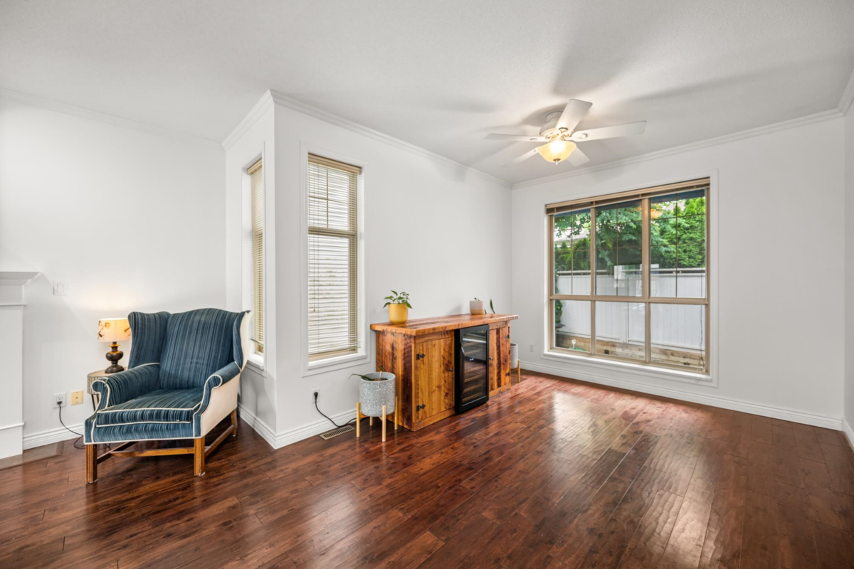 Kitchen Island Photo of 15 8675 209 Street, Langley, BC