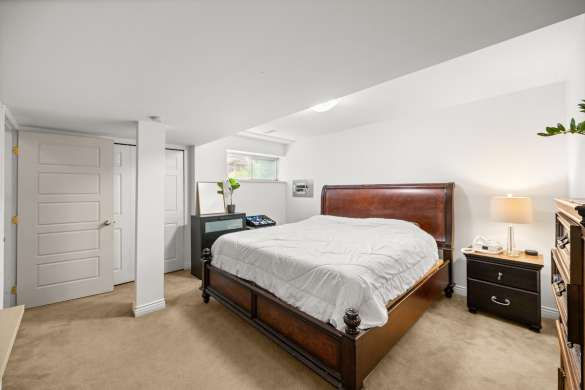 Laundry Room Photo of 15 8675 209 Street, Langley, BC