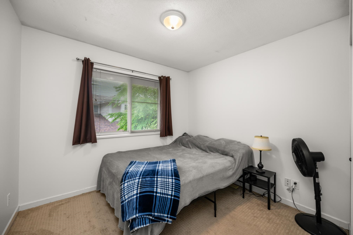 Office / Den Photo of 15 8675 209 Street, Langley, BC