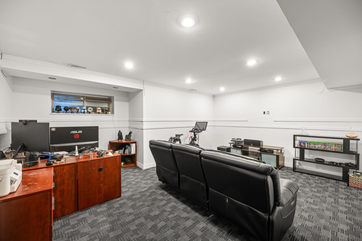 Outdoor Deck Photo of 15 8675 209 Street, Langley, BC