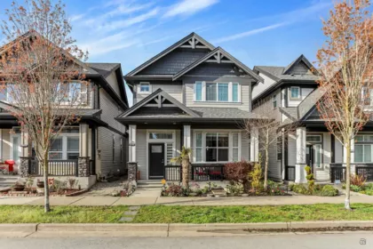 20361 82a Avenue, Langley, BC, Langley — Single Family Residence for sale
