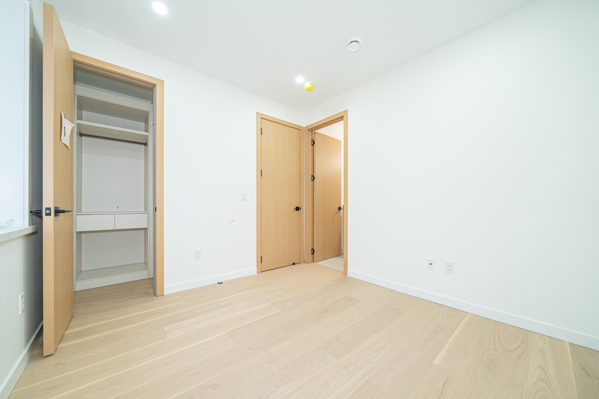 Backyard Photo of 1 5091 Buxton Street, Burnaby, BC