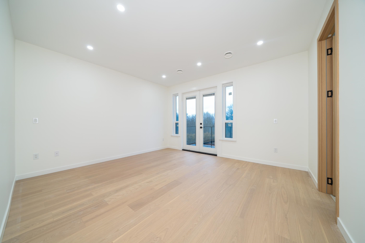 Bedroom 4 Photo of 1 5091 Buxton Street, Burnaby, BC