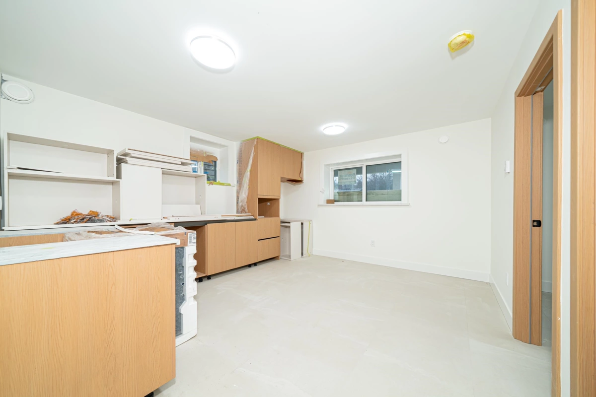 Neighborhood Park Photo Near 1 5091 Buxton Street, Burnaby, BC