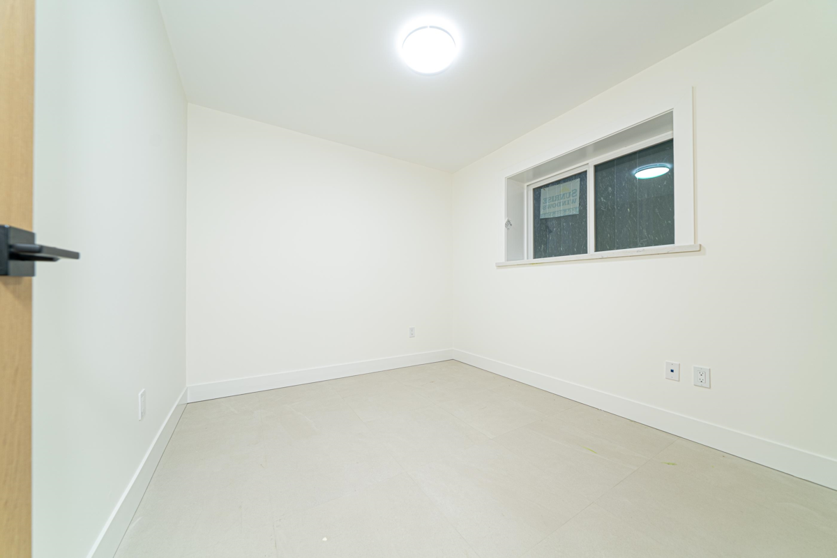 Outdoor Kitchen Photo of 1 5091 Buxton Street, Burnaby, BC