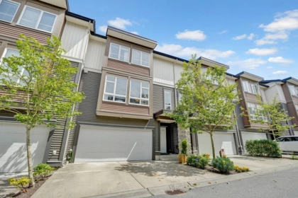 40 5888 144 Street, Surrey, BC, Surrey — Townhouse for sale